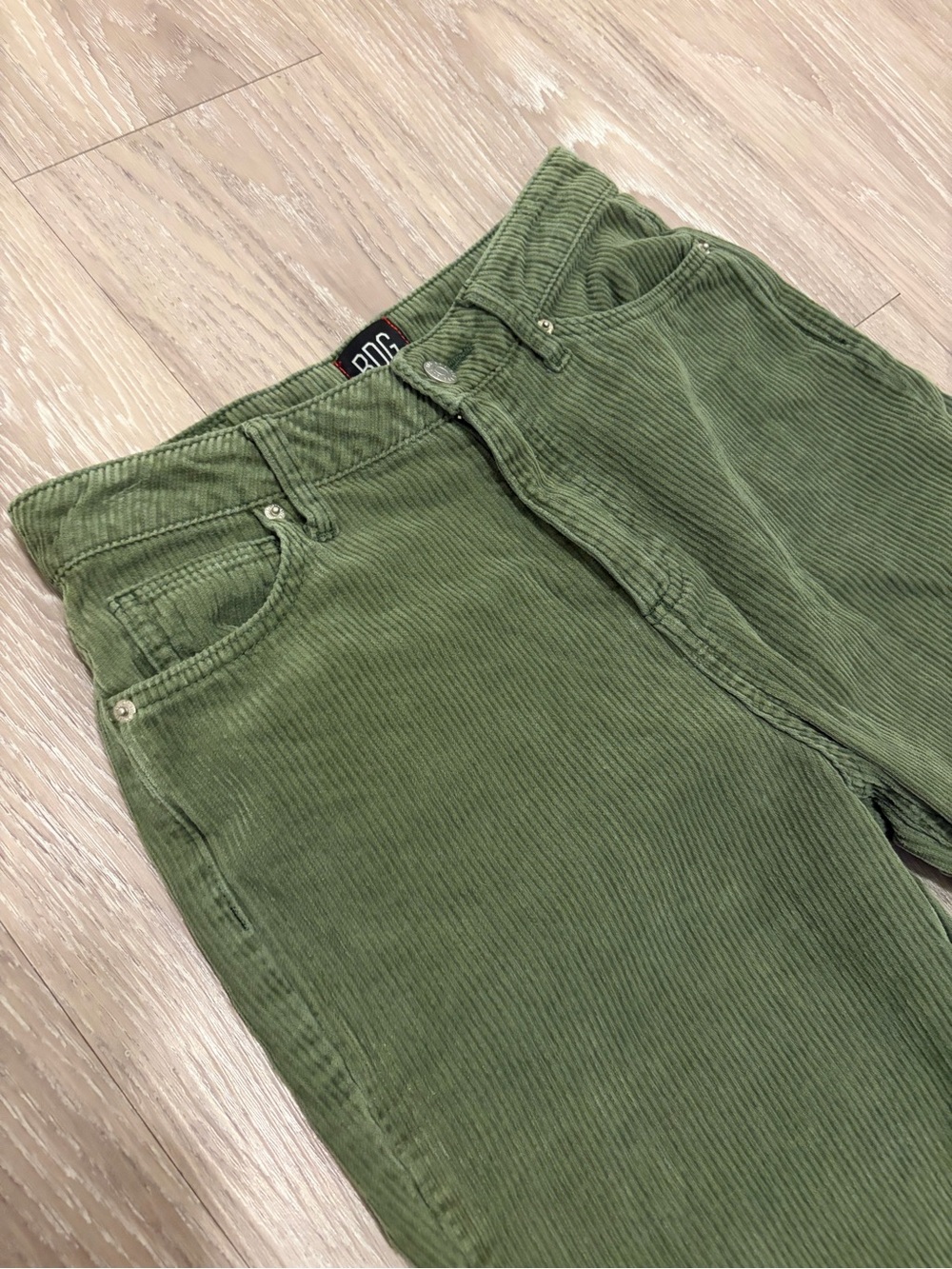 Urban Outfitters Olive Green Corduroy Pants 25” - Picture 3 of 4